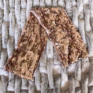 Express sequence infinite scarf